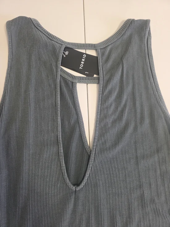torrid Slate Blue Ribbed Keyhole Tank - Picture 5 of 8